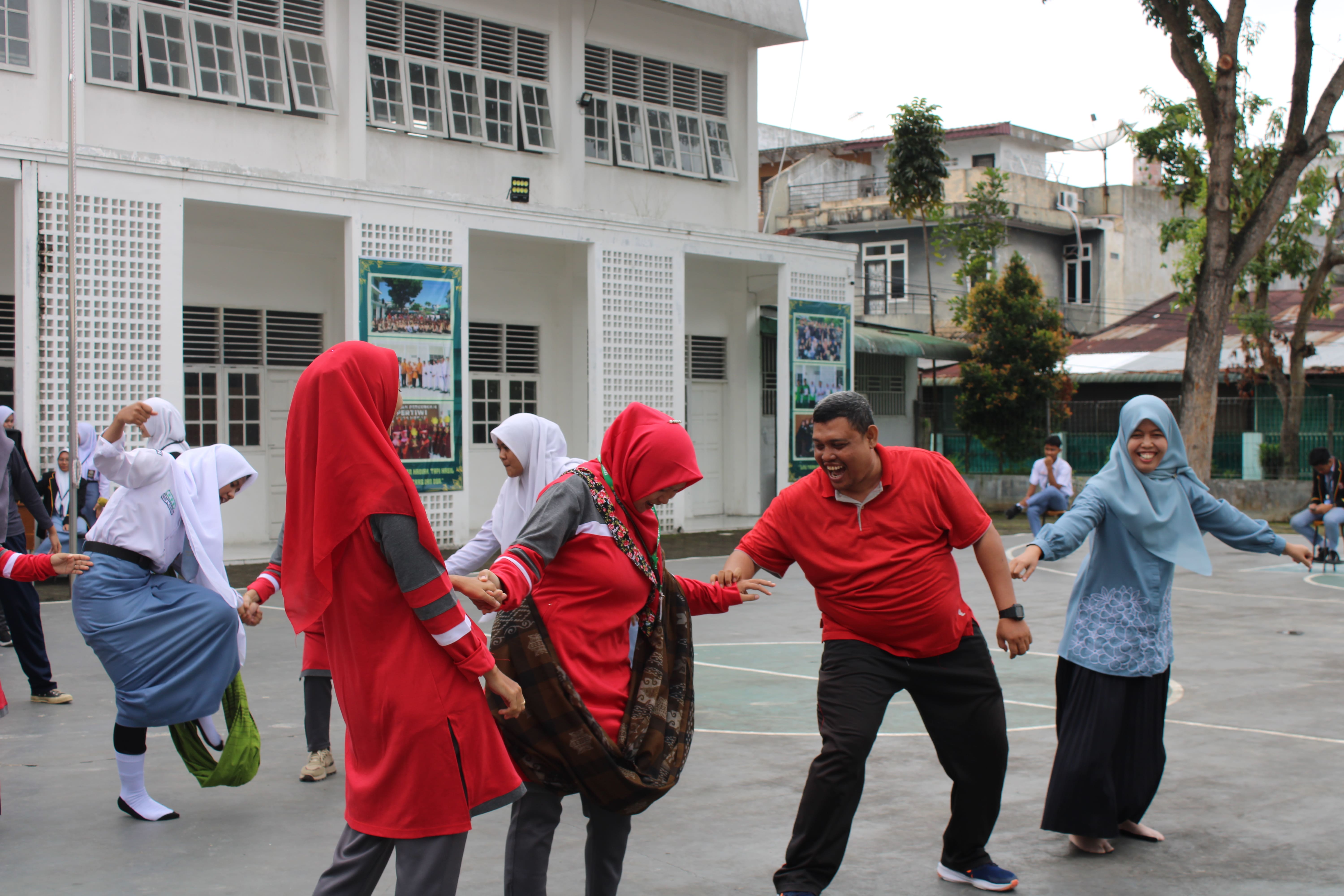 Lomba Hari Guru
