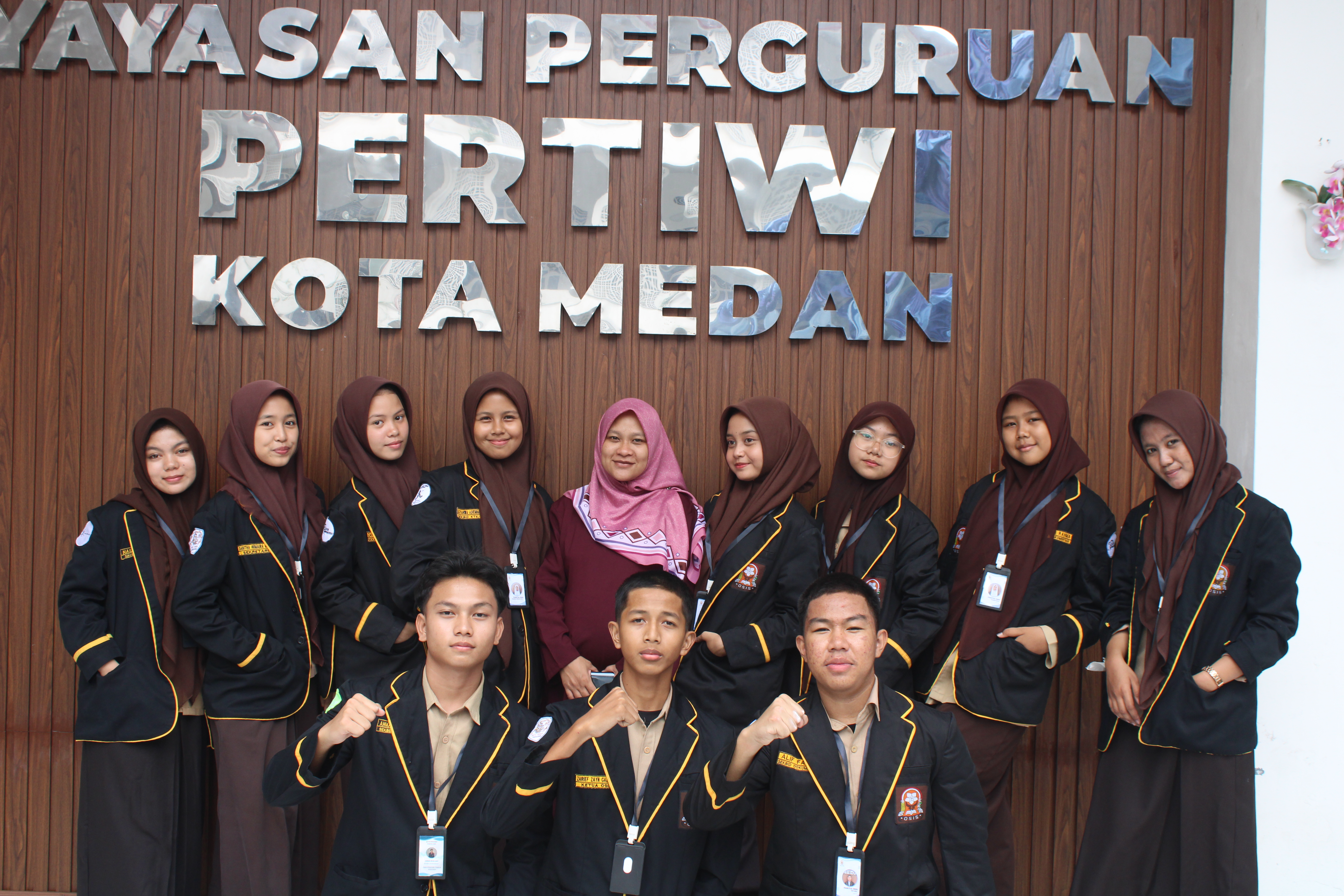 Kegiatan OSIS SMA Pertiwi